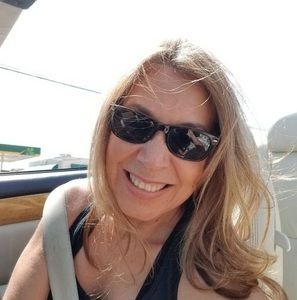 Meet your Posher, Yolanda